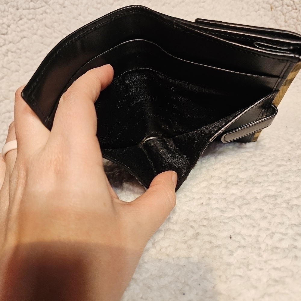 EUC Burberry Fold Wallet - Picture 6 of 7